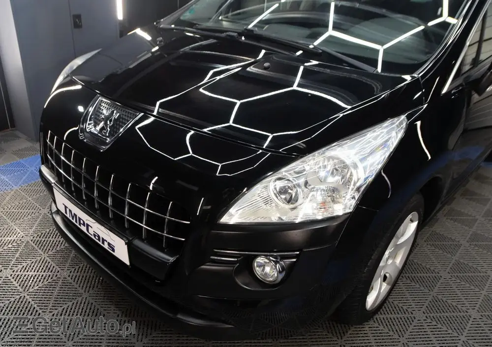 PEUGEOT 3008 1.6 Premium