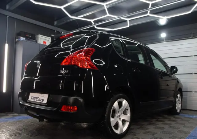 PEUGEOT 3008 1.6 Premium