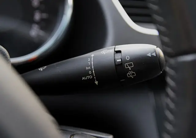 PEUGEOT 3008 1.6 Premium