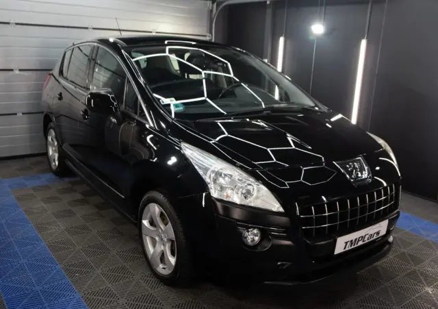 PEUGEOT 3008 1.6 Premium