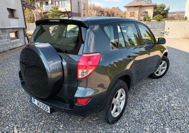 TOYOTA RAV4 2.0 VVT-i Premium