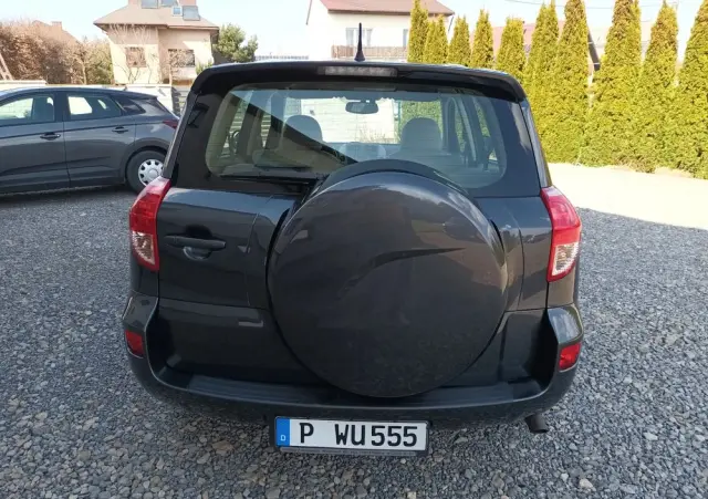 TOYOTA RAV4 2.0 VVT-i Premium