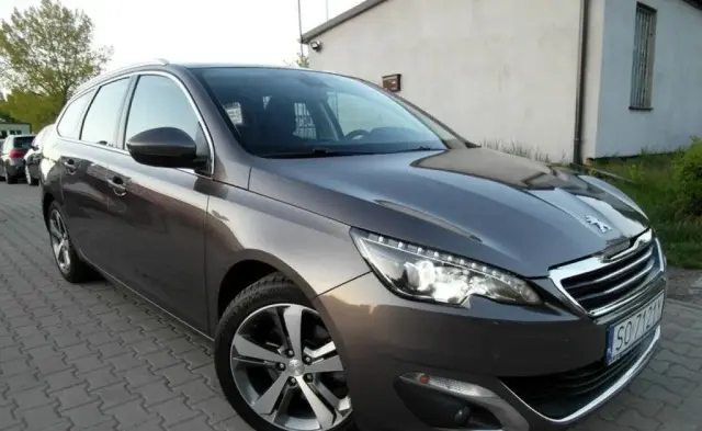 PEUGEOT 308 