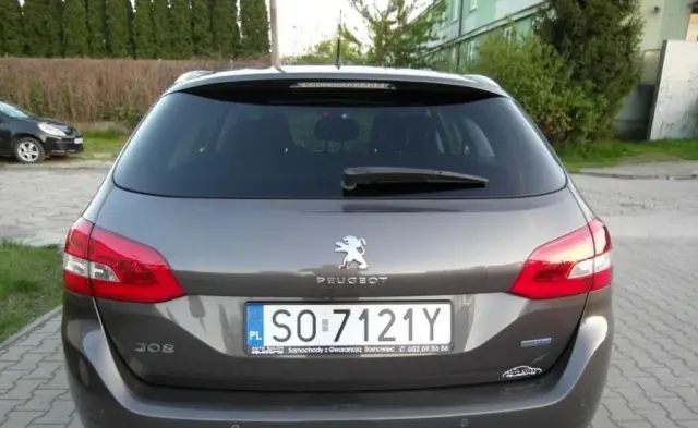 PEUGEOT 308 