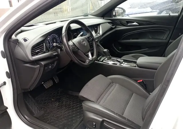 OPEL Insignia CT 1.5 T Exclusive S&S