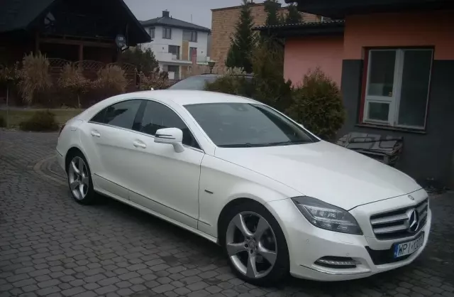 MERCEDES-BENZ CLS 