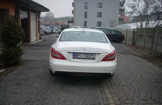 MERCEDES-BENZ CLS 