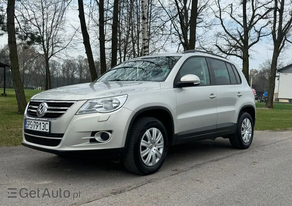 VOLKSWAGEN Tiguan 