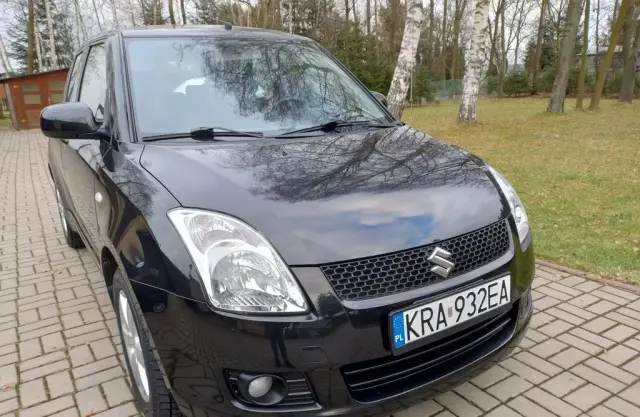 SUZUKI Swift 