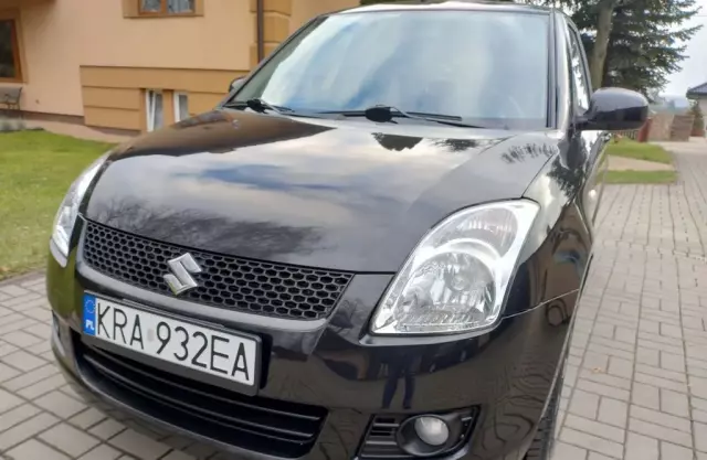 SUZUKI Swift 