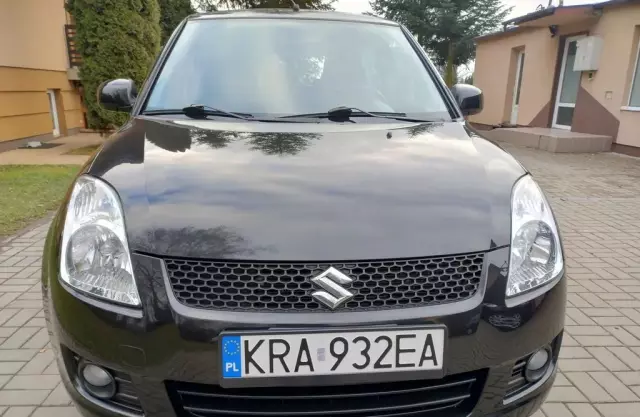 SUZUKI Swift 