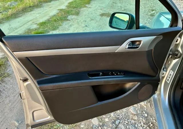 PEUGEOT 407 1.8 ST Komfort