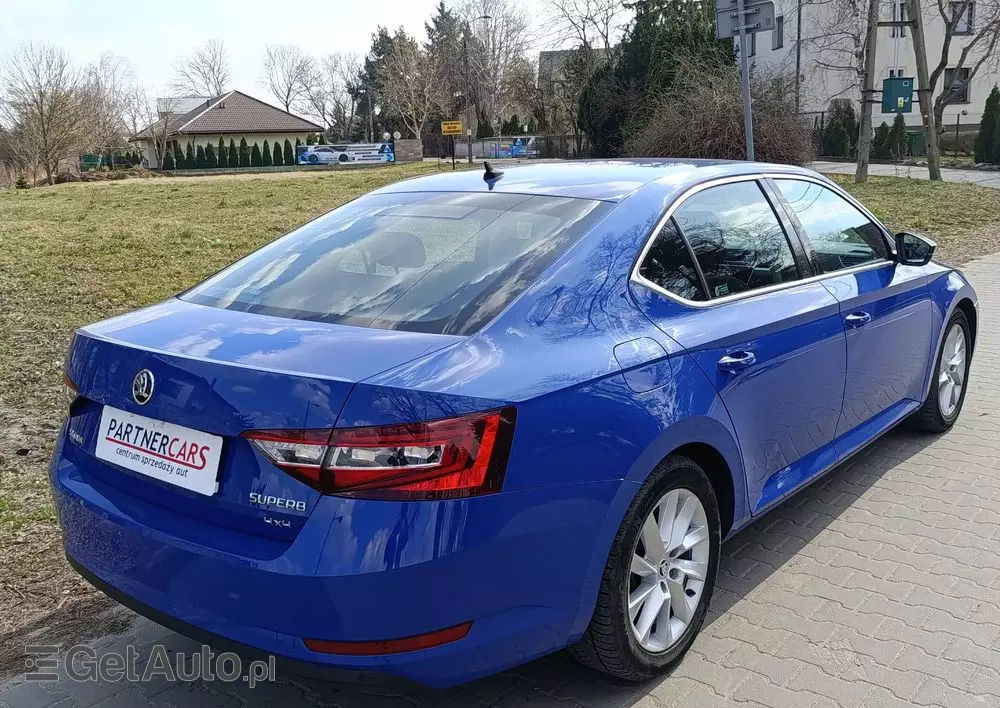 SKODA Superb 2.0 TDI 4x4 Ambition