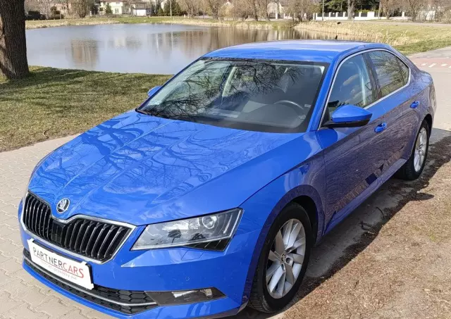 SKODA Superb 2.0 TDI 4x4 Ambition
