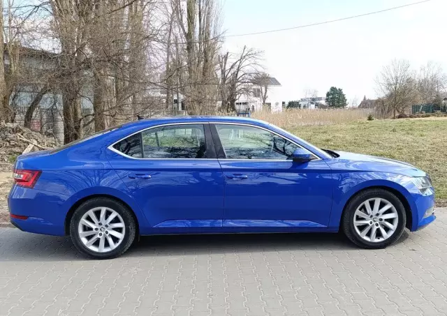 SKODA Superb 2.0 TDI 4x4 Ambition