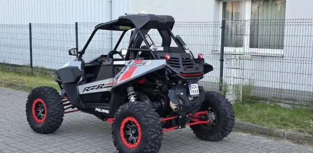 POLARIS RZR RS1 
