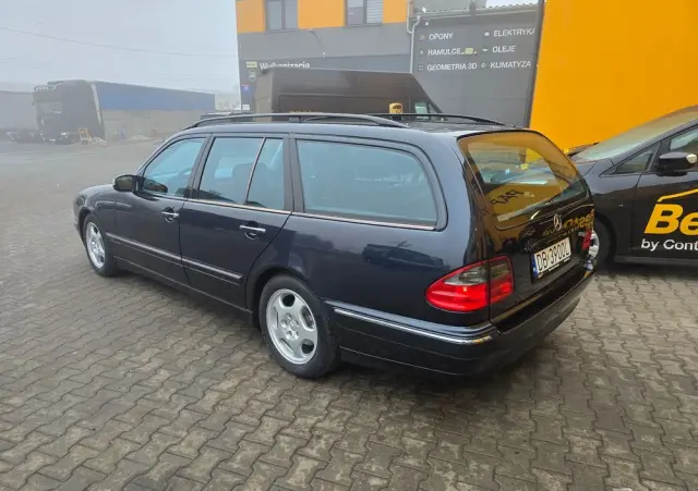 MERCEDES-BENZ Klasa E 