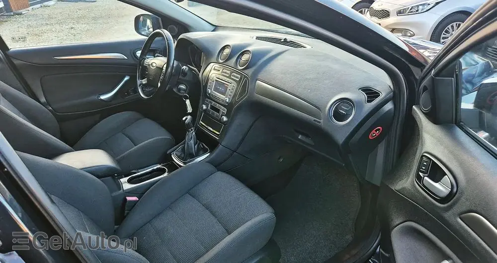 FORD Mondeo 2.0 FF Titanium