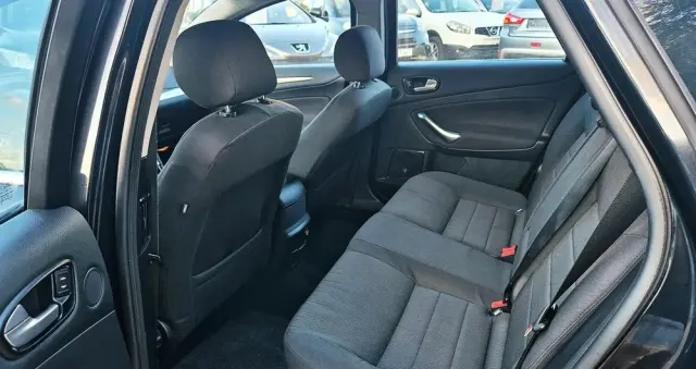 FORD Mondeo 2.0 FF Titanium