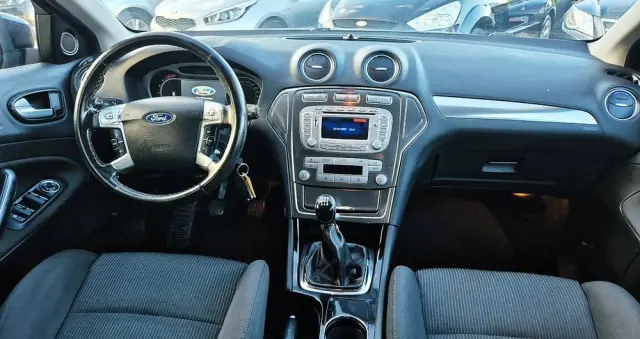 FORD Mondeo 2.0 FF Titanium