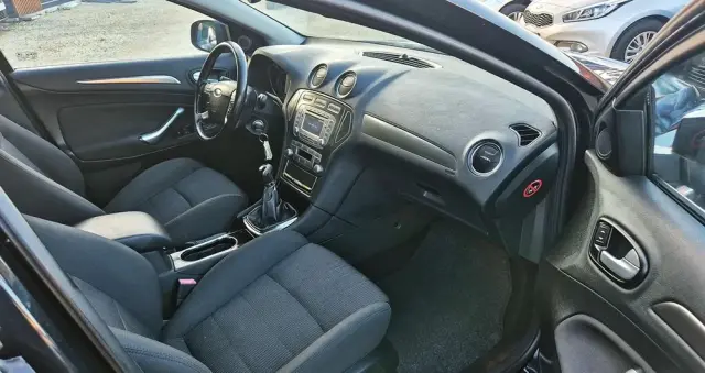 FORD Mondeo 2.0 FF Titanium