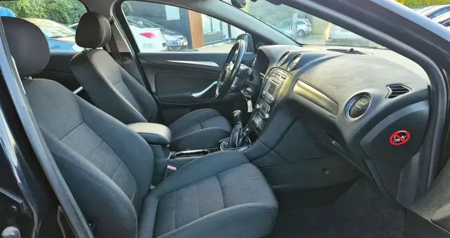 FORD Mondeo 2.0 FF Titanium