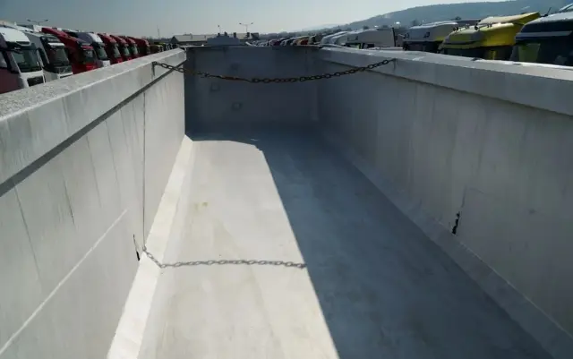 BODEX WYWROTKA 25 m3 / ALUMINIOWA / 2X OŚ PODNOSZONA / 5 300 KG / ALUFELGI / 