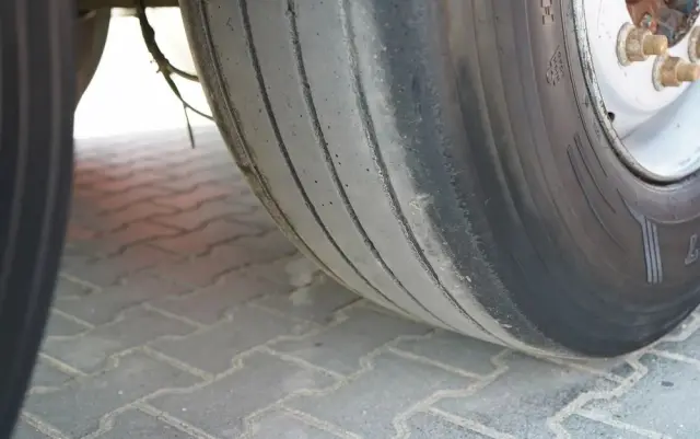 BODEX WYWROTKA 25 m3 / ALUMINIOWA / 2X OŚ PODNOSZONA / 5 300 KG / ALUFELGI / 