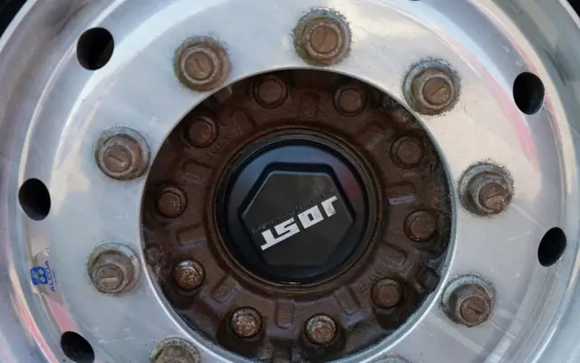 BODEX WYWROTKA 25 m3 / ALUMINIOWA / 2X OŚ PODNOSZONA / 5 300 KG / ALUFELGI / 