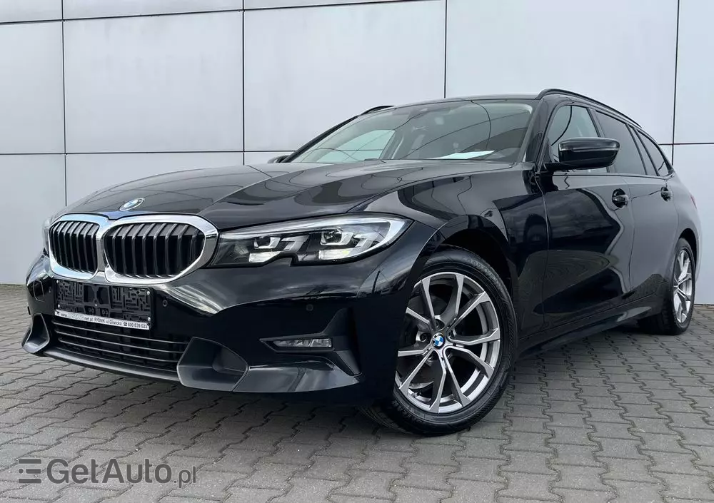 BMW Seria 3 320d xDrive Sport Line