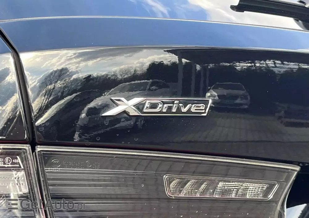 BMW Seria 3 320d xDrive Sport Line