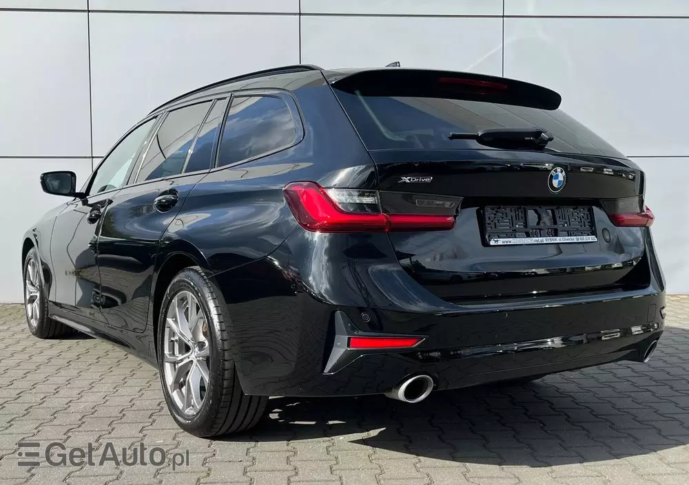 BMW Seria 3 320d xDrive Sport Line