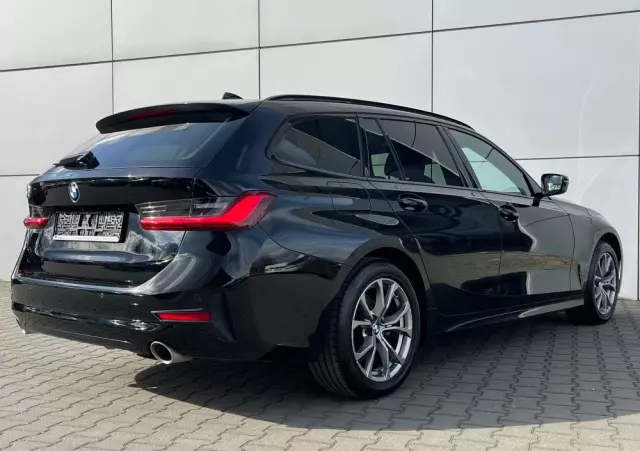 BMW Seria 3 320d xDrive Sport Line