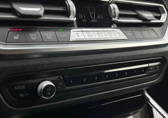 BMW Seria 3 320d xDrive Sport Line