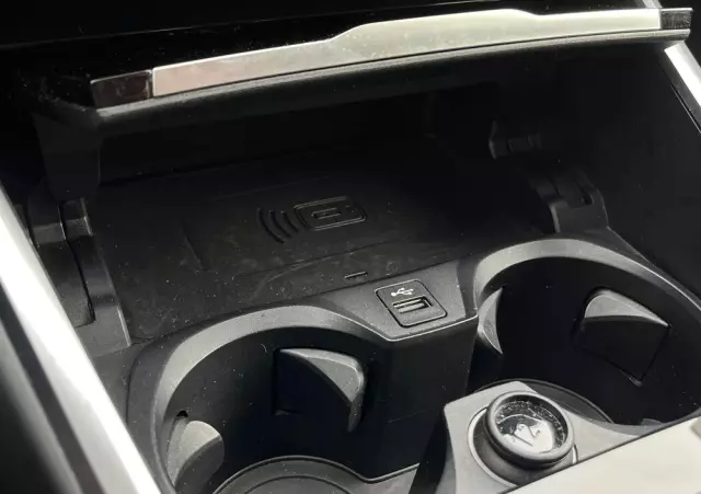 BMW Seria 3 320d xDrive Sport Line