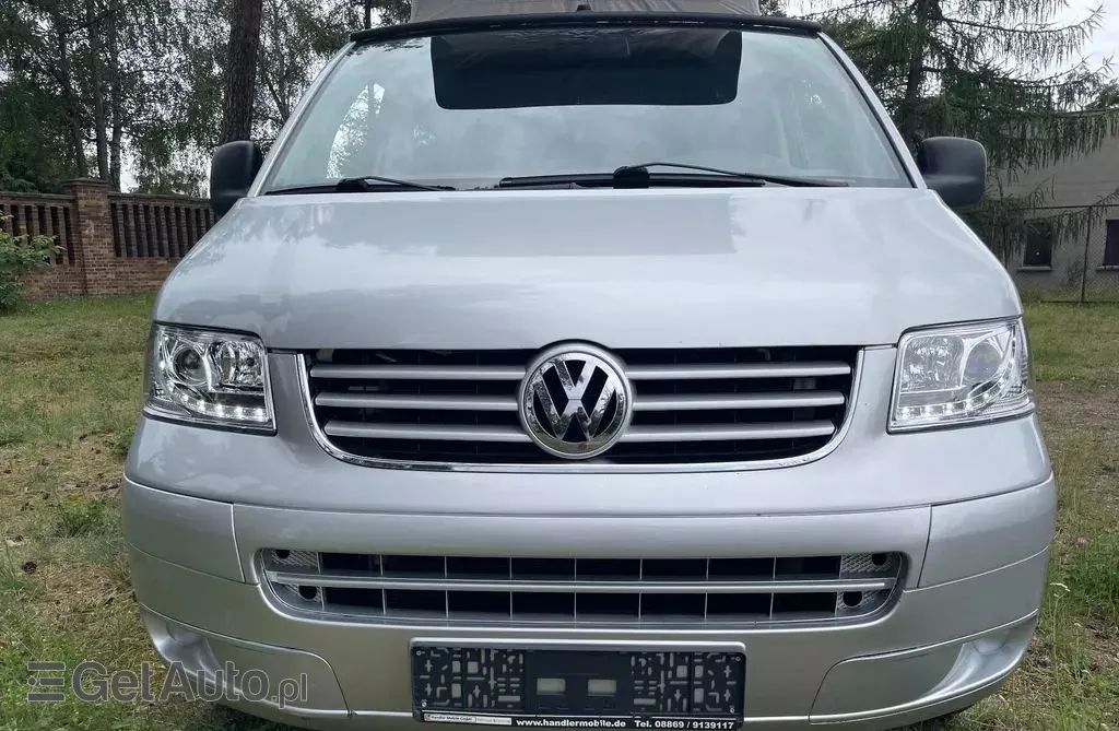 VOLKSWAGEN Multivan 