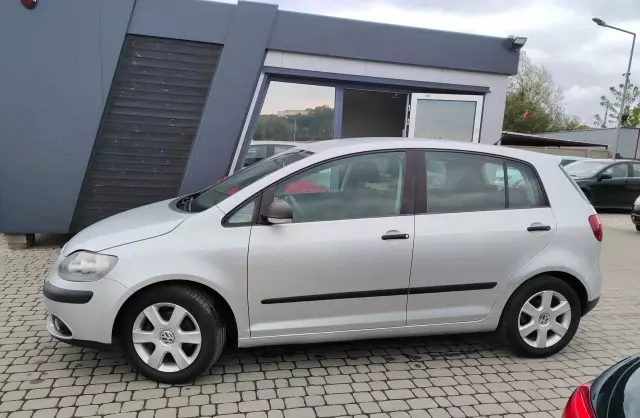 VOLKSWAGEN Golf 1.9 TDI (105 KM) Plus
