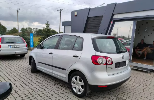 VOLKSWAGEN Golf 1.9 TDI (105 KM) Plus