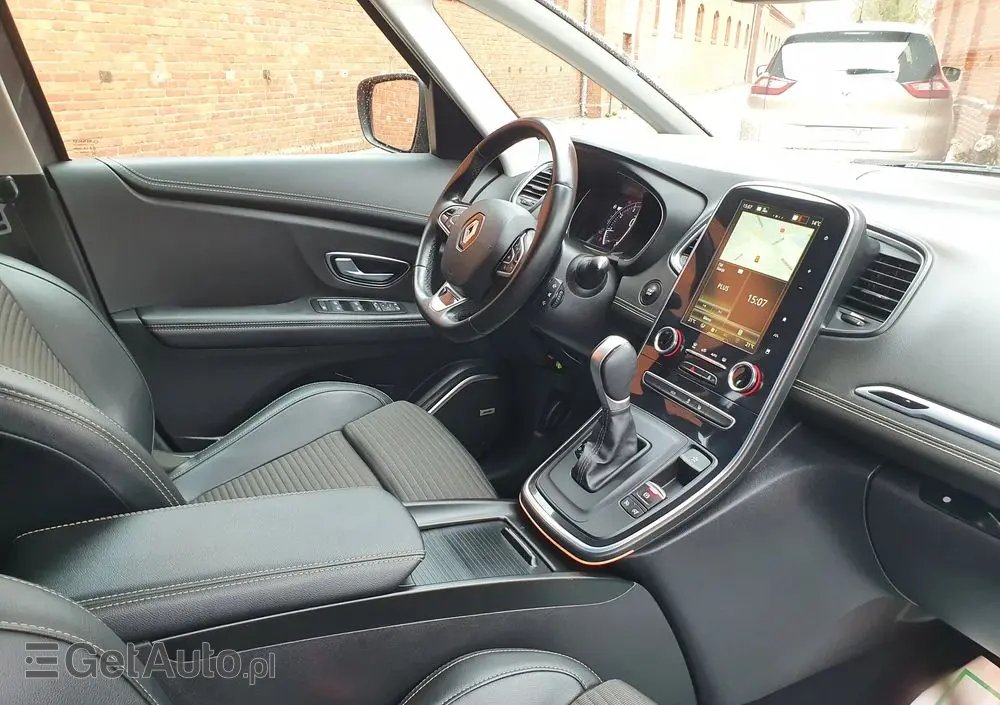 RENAULT Scenic TCe 140 GPF EDC INTENS