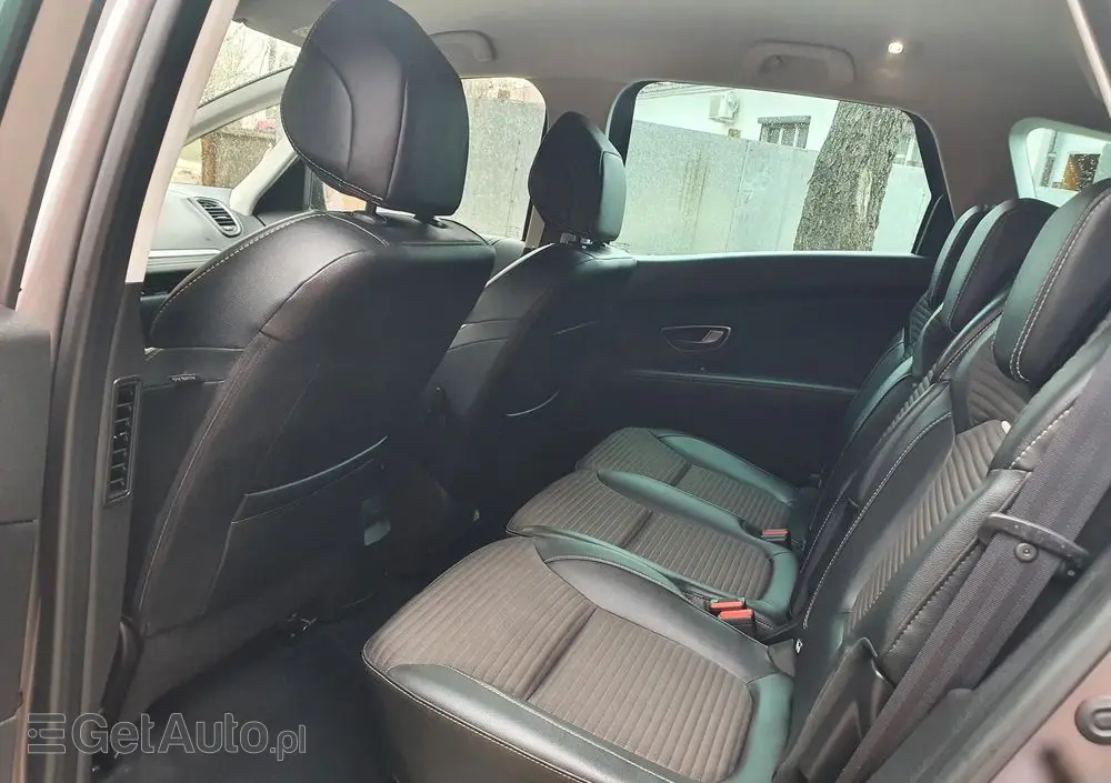 RENAULT Scenic TCe 140 GPF EDC INTENS