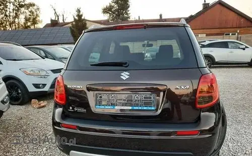SUZUKI SX4 