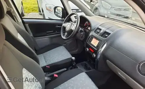 SUZUKI SX4 