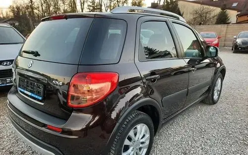 SUZUKI SX4 
