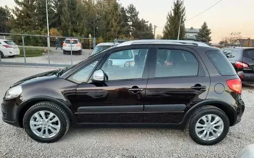 SUZUKI SX4 