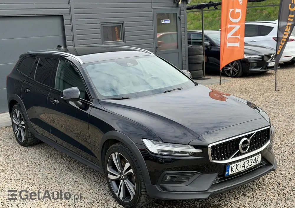 VOLVO V60 Cross Country B4 D AWD Geartronic Pro