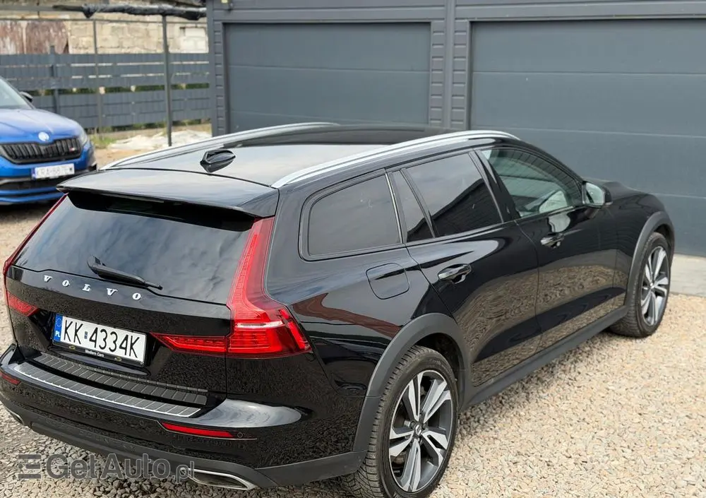 VOLVO V60 Cross Country B4 D AWD Geartronic Pro