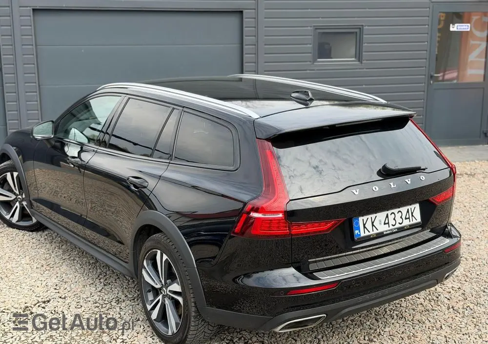 VOLVO V60 Cross Country B4 D AWD Geartronic Pro