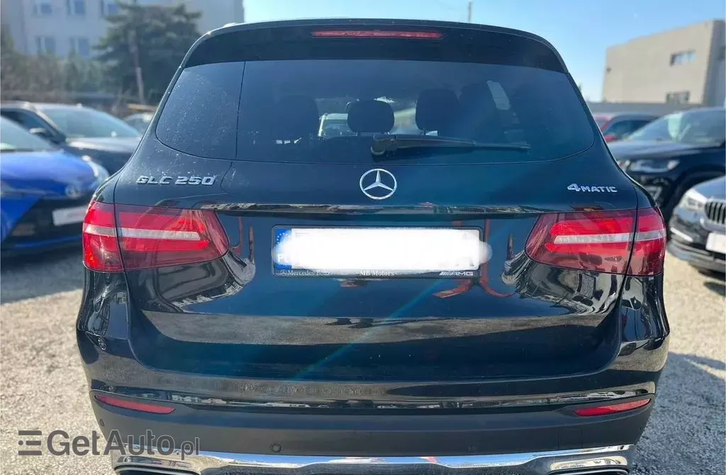 MERCEDES-BENZ GLC 