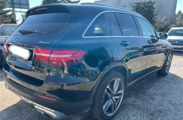 MERCEDES-BENZ GLC 