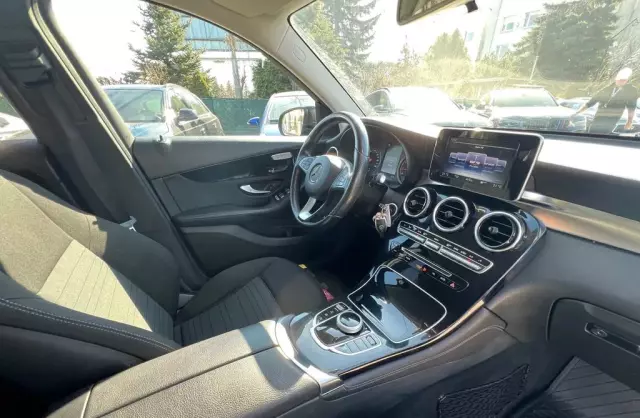 MERCEDES-BENZ GLC 